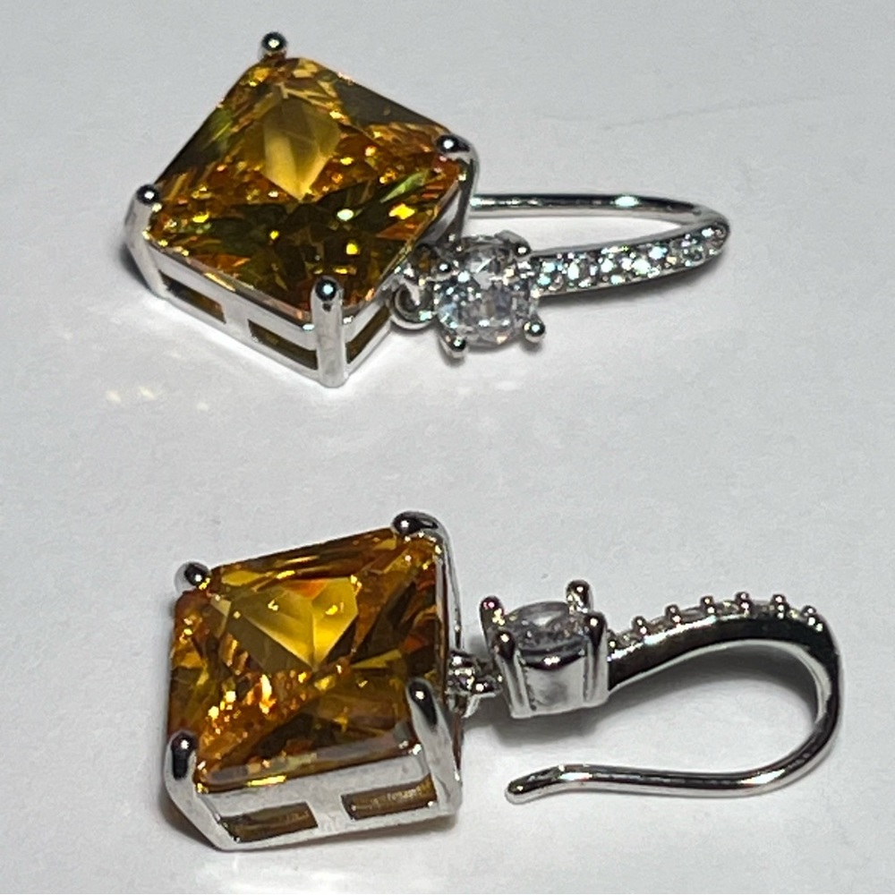 Exquisite Citrine Earrings - Picture 4 of 10